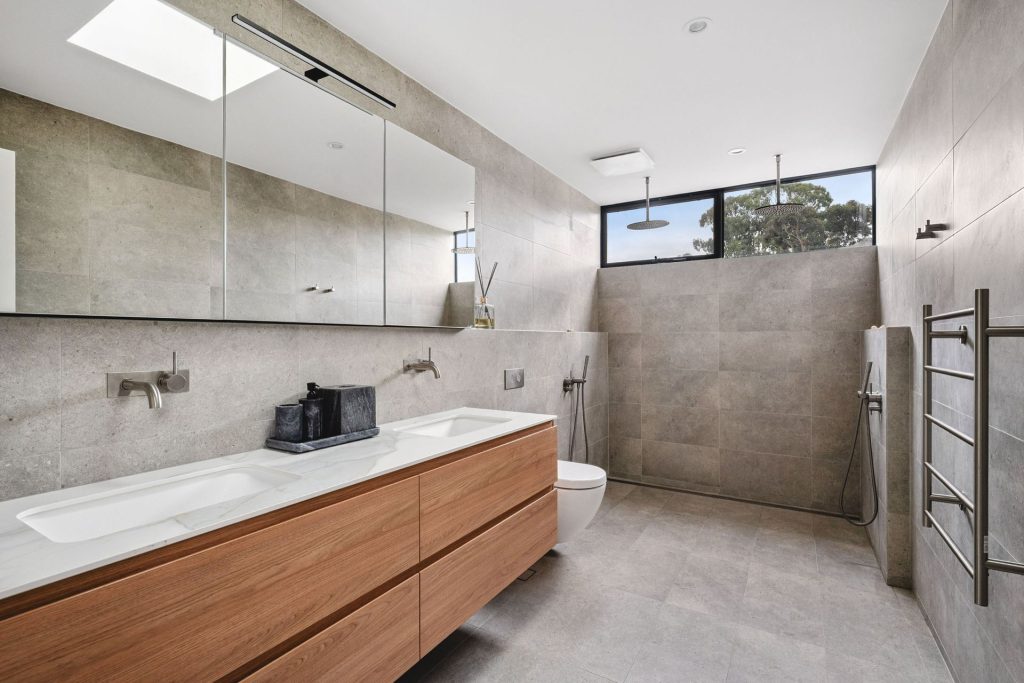 Luxury bathroom design inspiration for custom residences